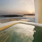 فندق تزيكوس فيلاز ثيرا