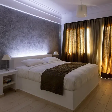 Hotel Tzekos 4*