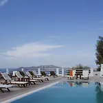 Tzekos Fira (Santorini)