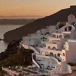 Tzekos 4* Fira (Santorini)