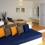 Tzekos