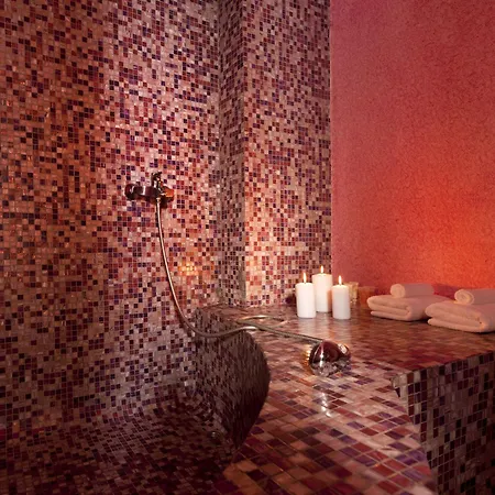 Tzekos Fira (Santorini)