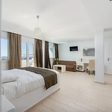 Tzekos Hotell 4*