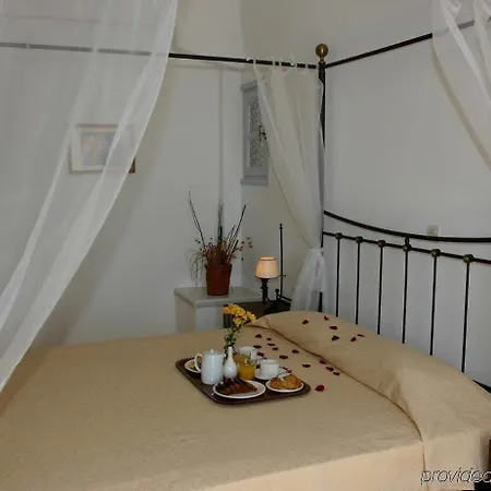 Tzekos Hotell Fira (Santorini)