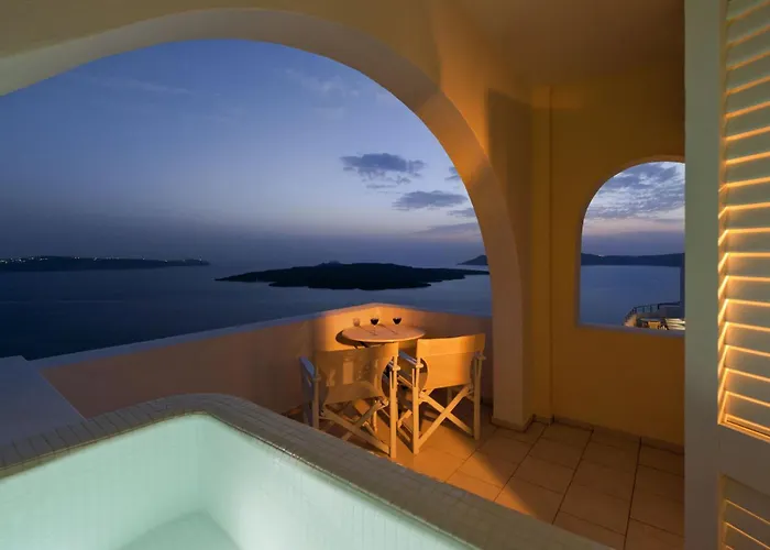 Hotel Tzekos Fira (Santorini)