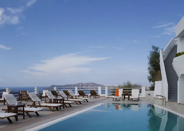 Tzekos Fira (Santorini)