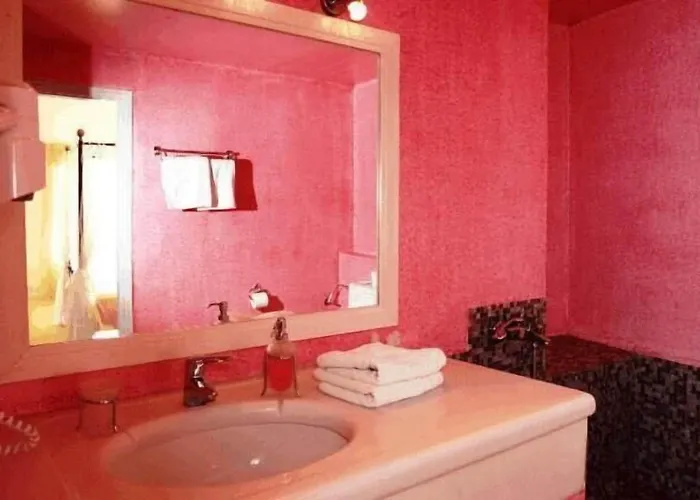 Hotel Tzekos Fira (Santorini)