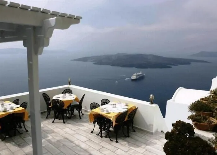 Tzekos Hotel Fira (Santorini)