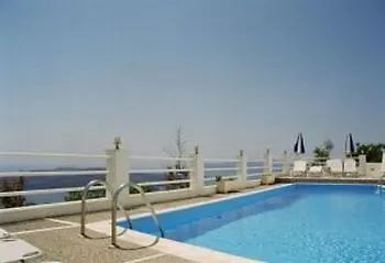 Tzekos Hotel Fira (Santorini)