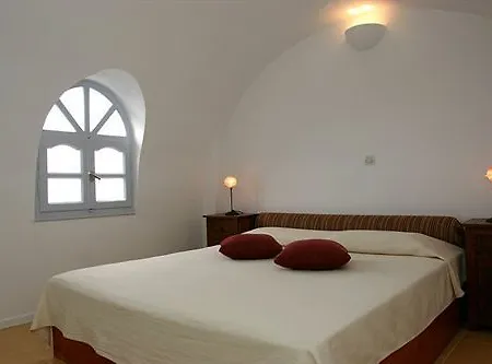 Tzekos 4* Fíra